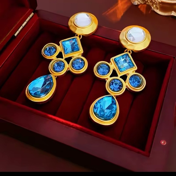 Azure Blue Baroque Diamond Crystal Earrings - Picture 2 of 11